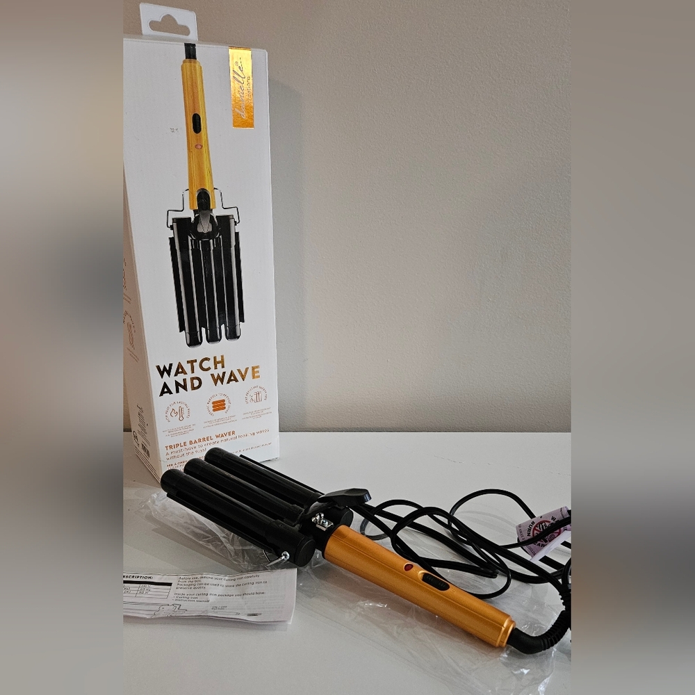 Watch & Wave Triple Barrel Hair Waver
